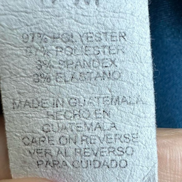 Briggs New York Blue Faux Suede Women’s Button Down Top Size Medium Petite - Picture 5 of 6